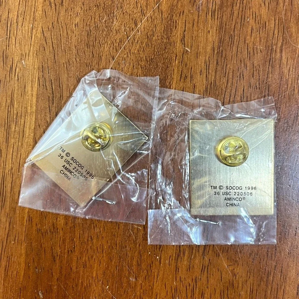 2000 Vintage Sydney Olympics Sports Illustrated‎ Pin & Official Souvenir